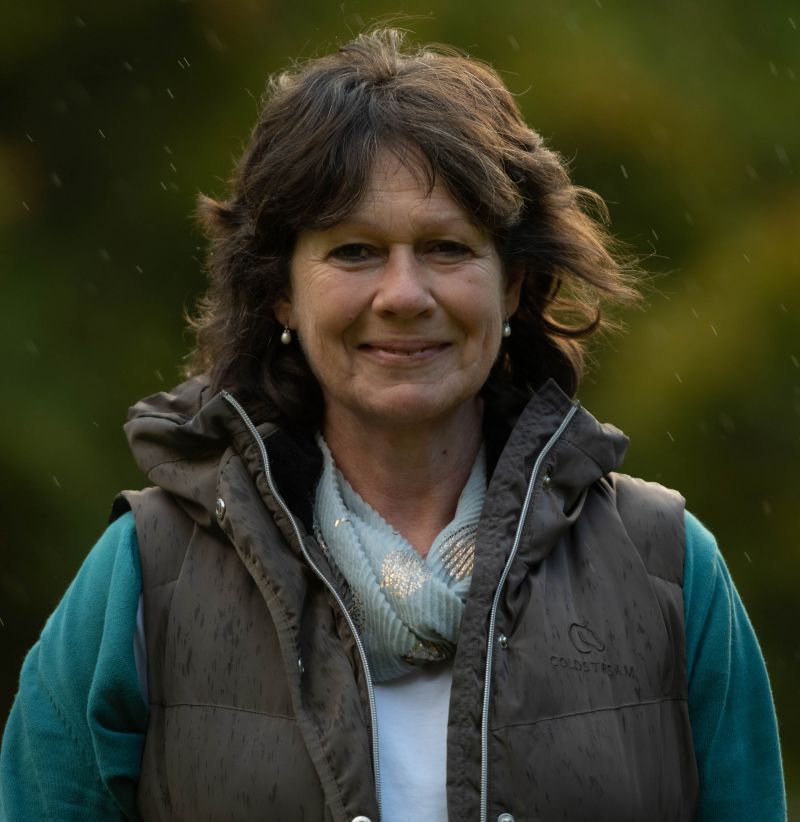 Dr Karen Bartholomew